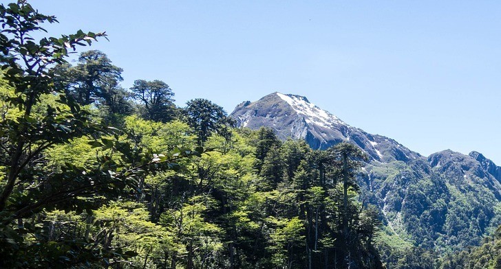 6 trekking cerca de Santiago, para llegar en transporte público