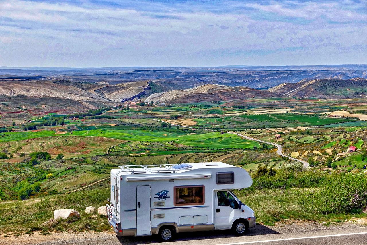 10 Best RV Destinations in the US for Digital Nomads (2024)