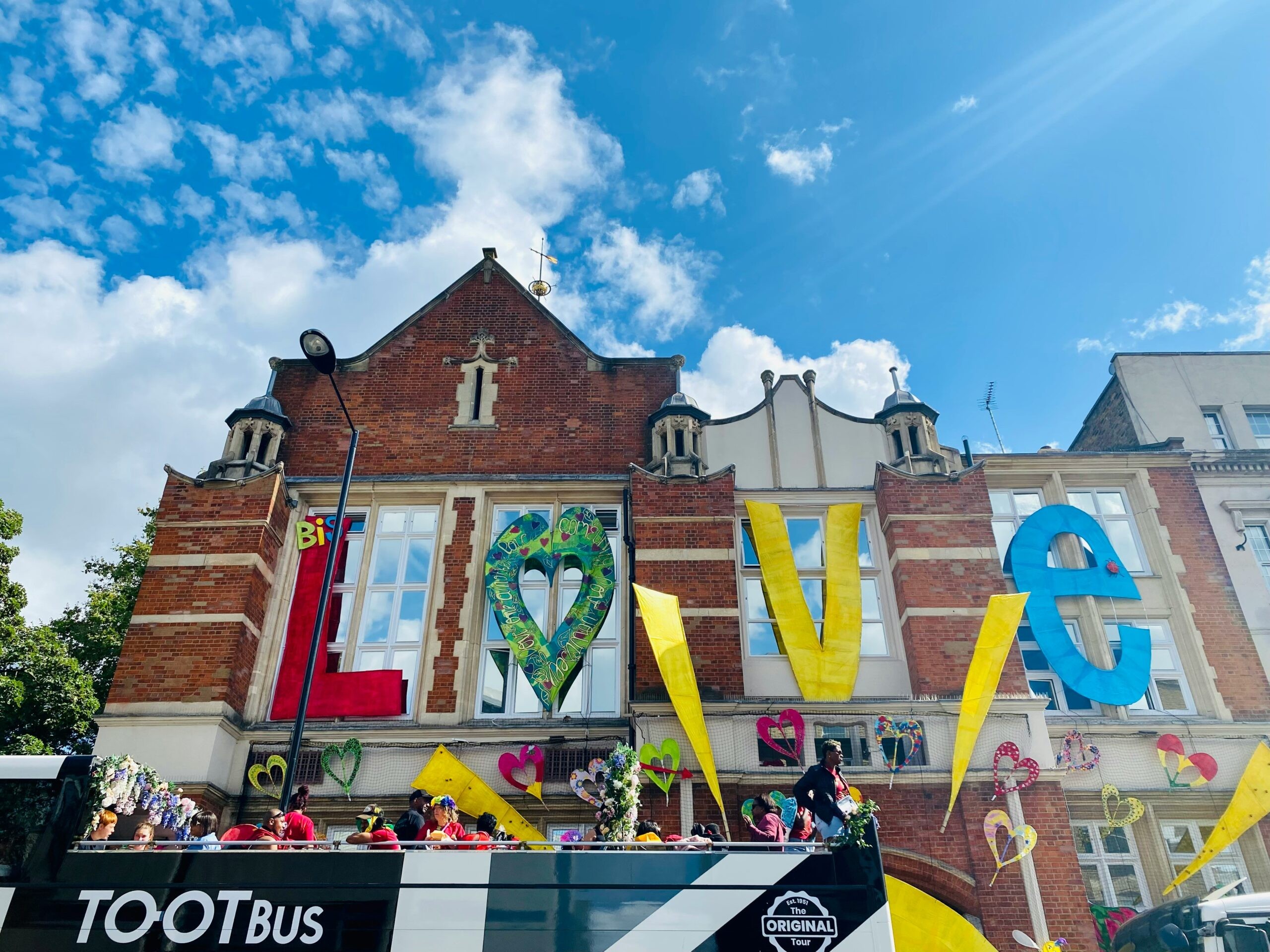 Luggage Storage for Notting Hill Carnival 2025: A Comprehensive Guide