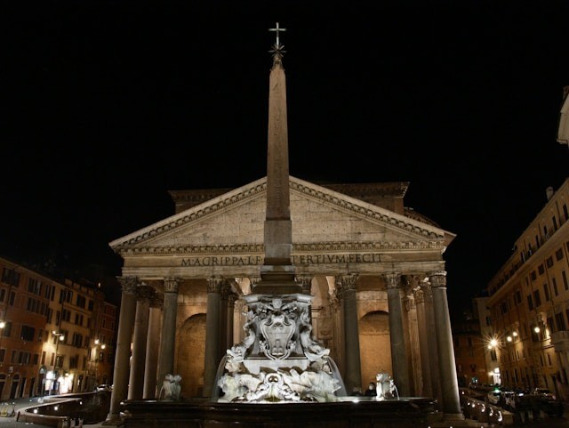 Exploring Rome at Night: Top 5 Must-Visit Historical Sites