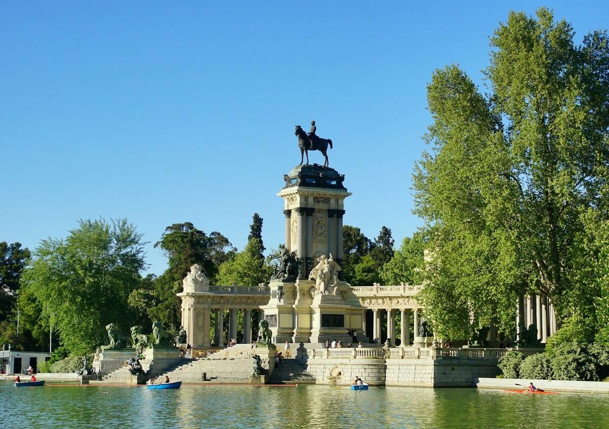 Madrid’s Retiro Park – A Traveller’s Guide to Making the Most of Your Visit