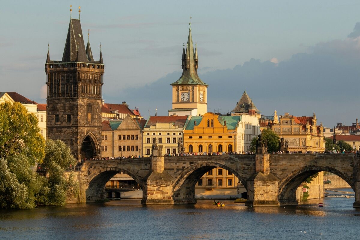 Free Time Near Prague Central Station? Stasher’s Half-Day Guide